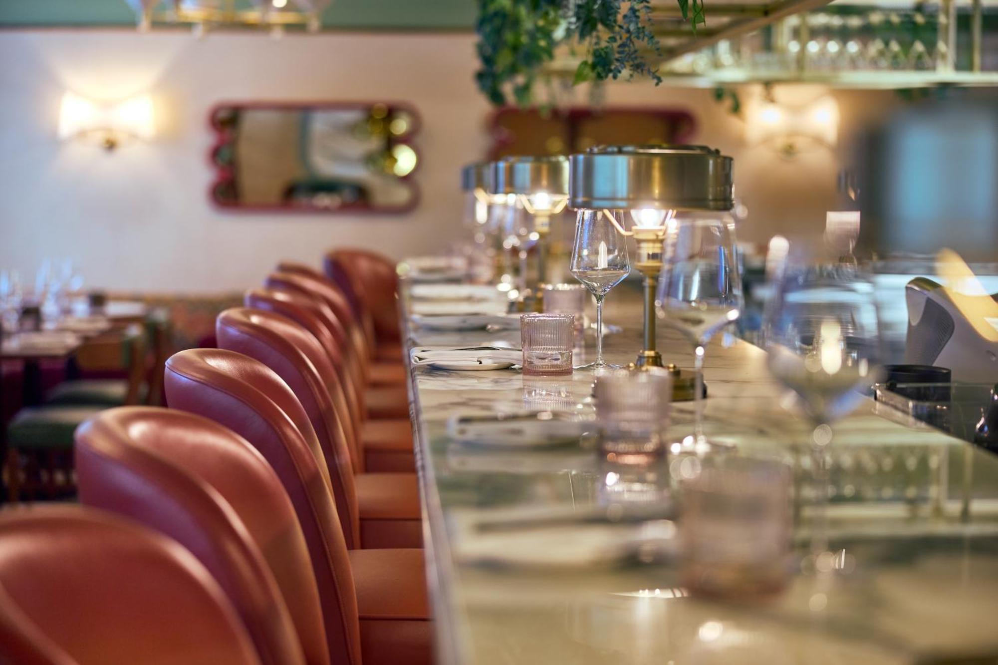 The July - Victoria Hotel Londres