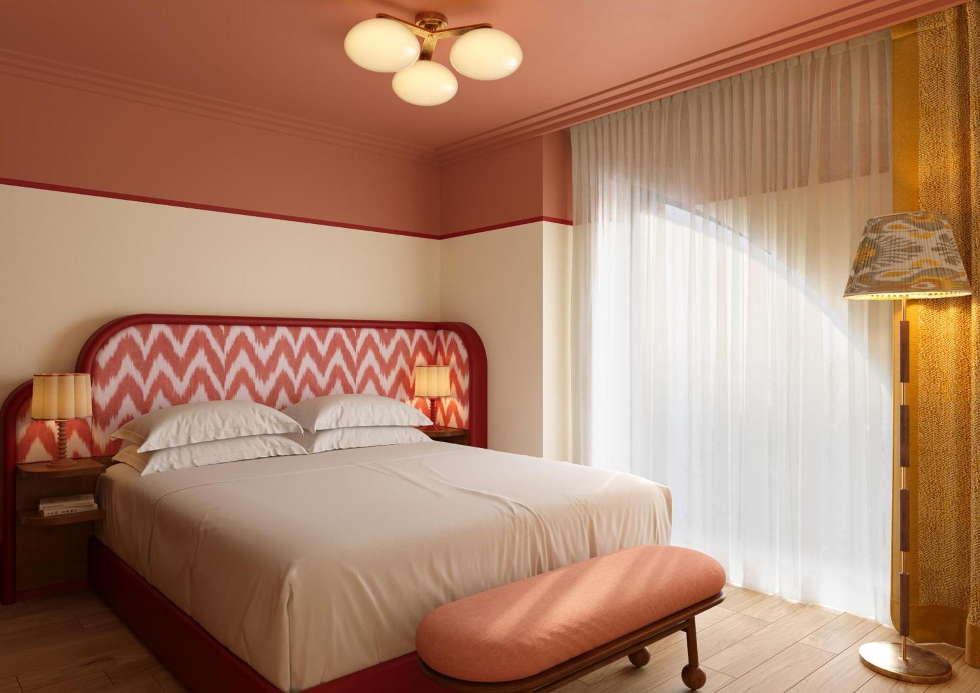 The July - Victoria Hotel 4*