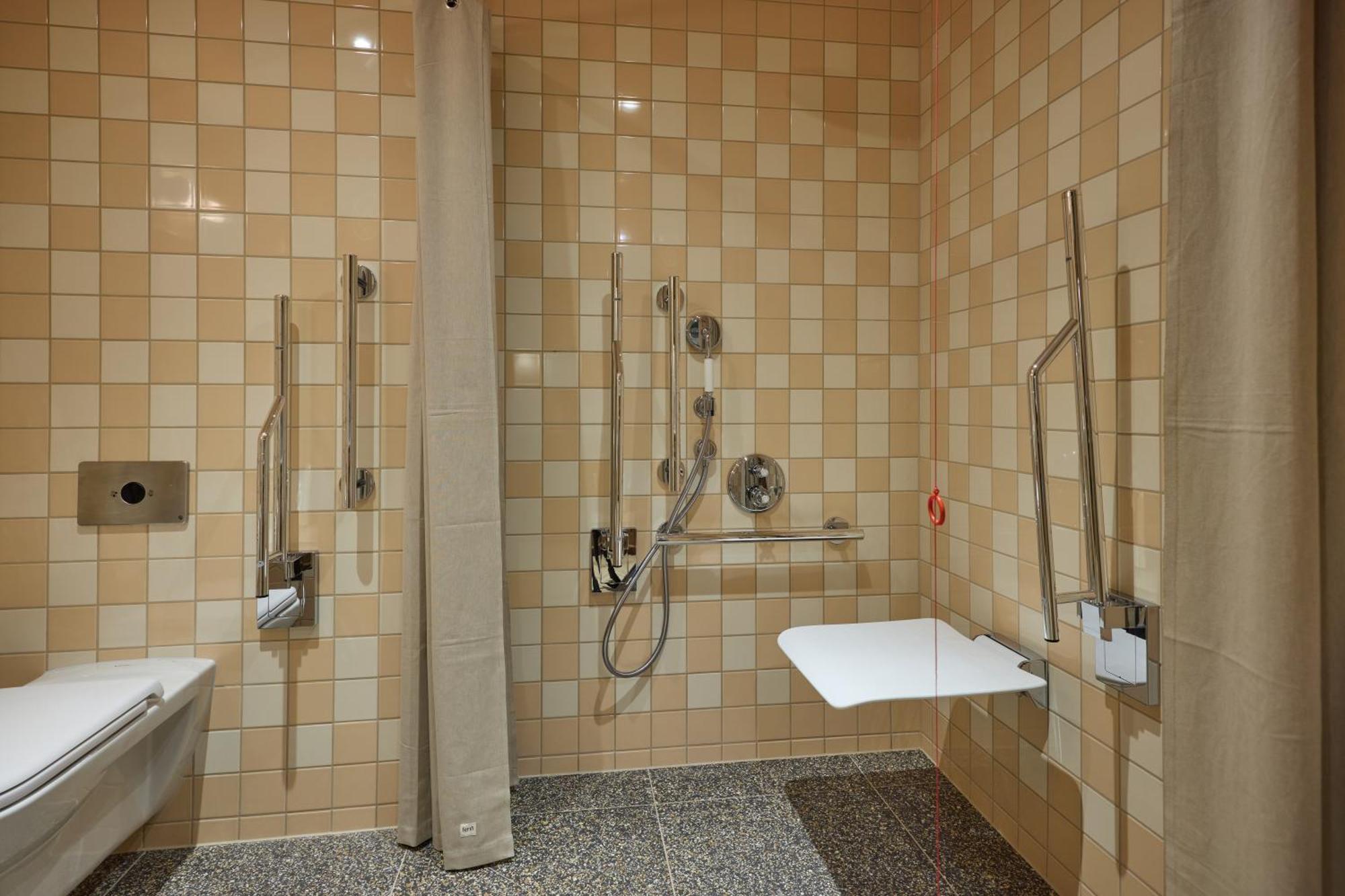 The July - Victoria Hotel 4*